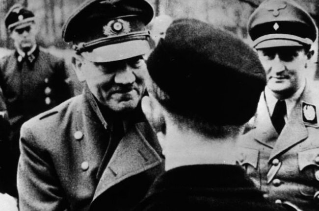 В Берлине открыли копию бункера Адольфа Гитлера