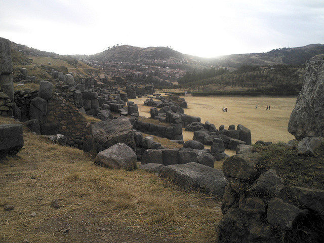 Крепость инков Саксайуаман – одно из самых древних зданий на планете