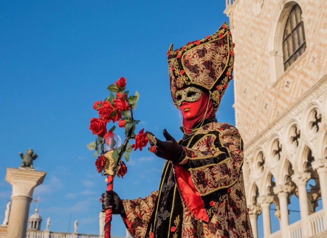 Маски венецианского карнавала