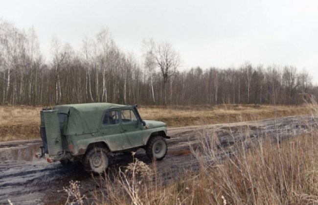 Белорус ездит на УАЗике, работающем на дровах