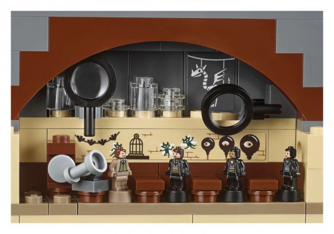 LEGO представил замок Хогвартс из 6000 деталей