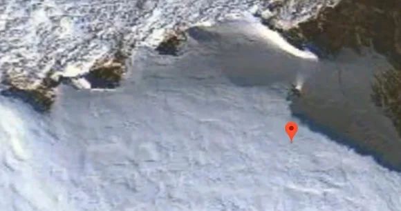 Таяние ледников открыли загадочные объекты в Антарктиде