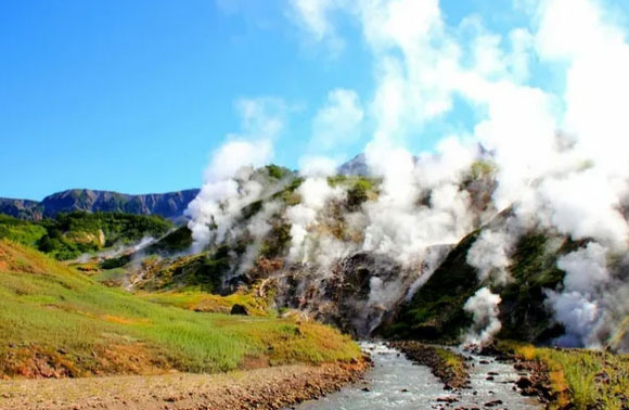 Чудесная долина гейзеров на Камчатке