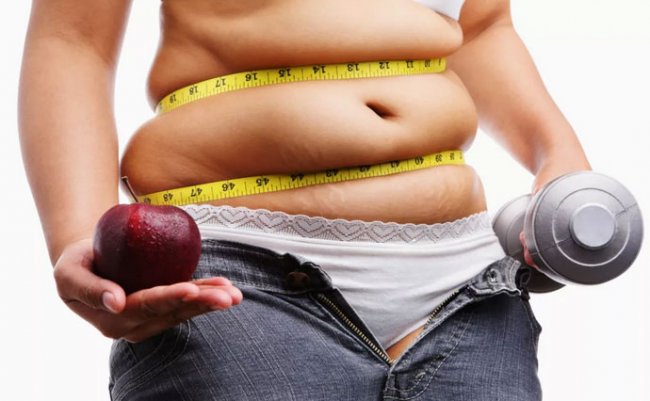 Почему некоторые девушки набирают лишний вес даже при правильном питании и тренировках