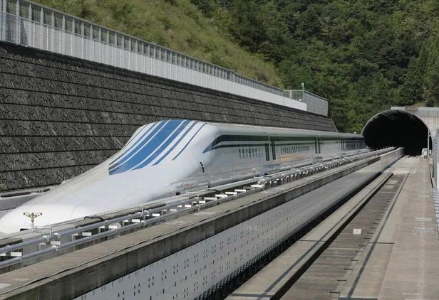 Самые быстрые из высокоскоростных поездов мира