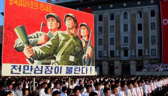 10 самых странных правил в школах Северной Кореи