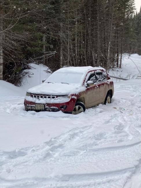Две женщины заблудились и пять дней выживали в занесенной снегом машине в штате Мэн