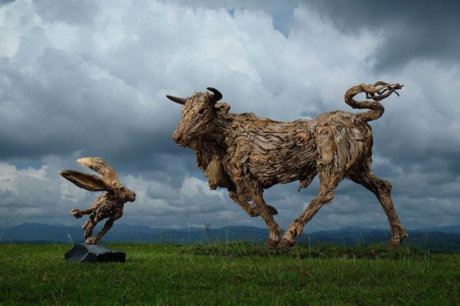 Скульптуры из обычных коряг Джеймса Доран-Вебба