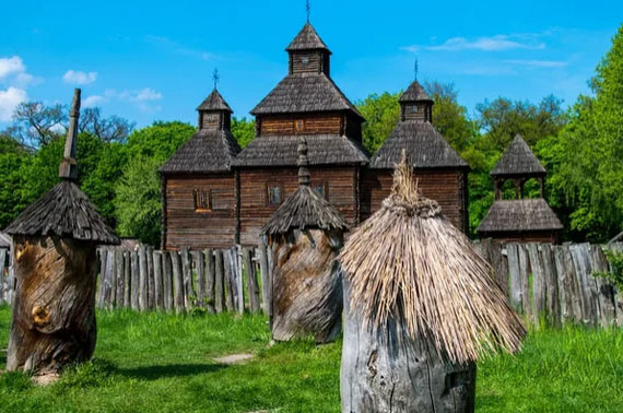 Украина для туристов. Музей архитектуры и быта Пирогово